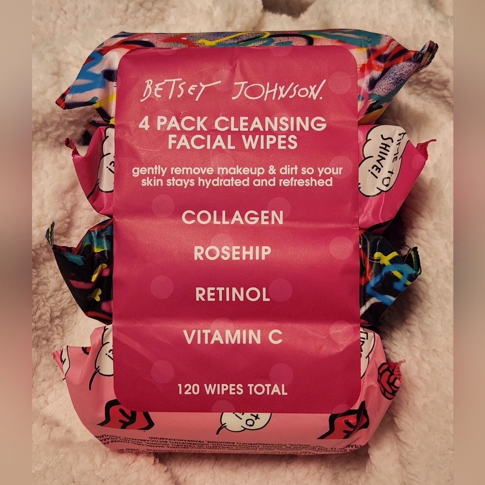 Betsey Johnson 4-Pack Cleansing Facial Wipes NWT